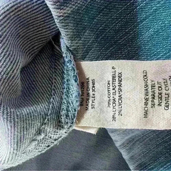 Soft Surrounding Light Wash Pull-On Jeans - Picture 8 of 8